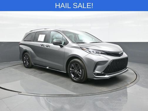 2026 Toyota Sienna XSE 7 Passenger