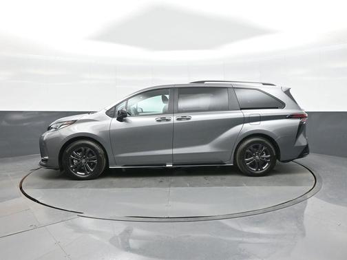 2026 Toyota Sienna XSE 7 Passenger