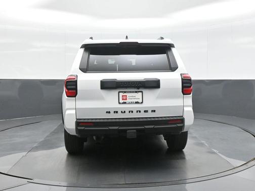 Ice 2025 Toyota 4Runner SR5