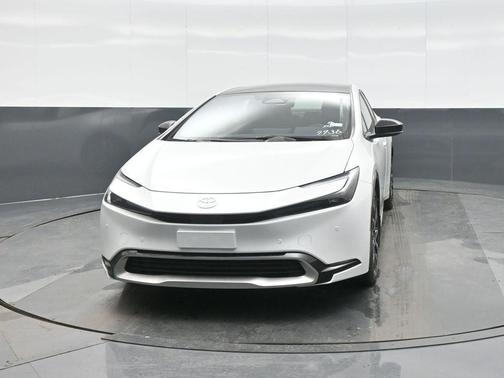 Wind Chill Pearl 2026 Toyota Prius Plug-In Hybrid XSE Premium