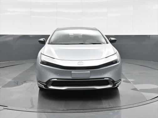 2025 Toyota Prius XLE