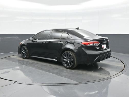 Midnight Black Metallic 2023 Toyota Corolla Hybrid SE Infrared