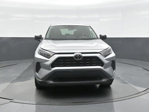Silver Sky Metallic 2022 Toyota RAV4 LE