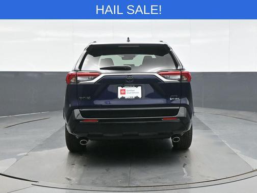 2025 Toyota RAV4 Hybrid SE