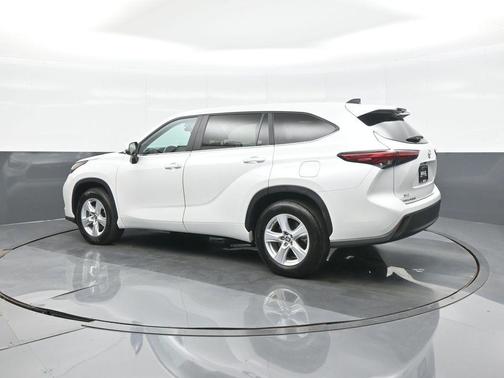 Wind Chill Pearl 2023 Toyota Highlander L