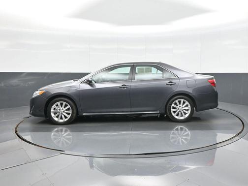 Magnetic Gray Metallic 2014 Toyota Camry Hybrid XLE