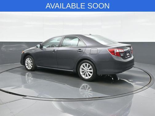 Magnetic Gray Metallic 2014 Toyota Camry Hybrid XLE