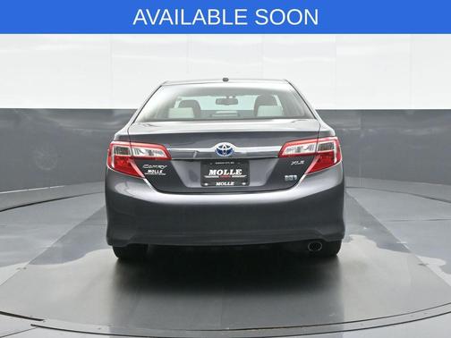 Magnetic Gray Metallic 2014 Toyota Camry Hybrid XLE