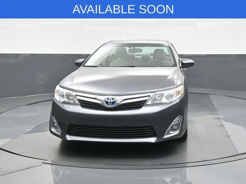 Magnetic Gray Metallic 2014 Toyota Camry Hybrid XLE