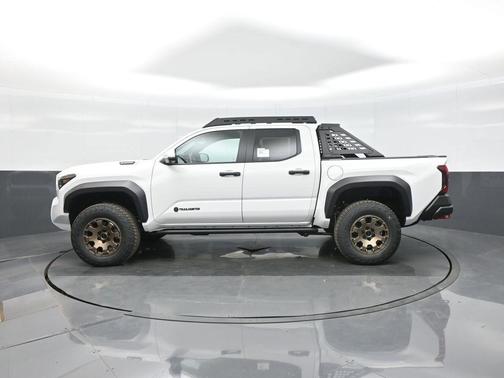 2025 Toyota Tacoma Hybrid Trailhunter