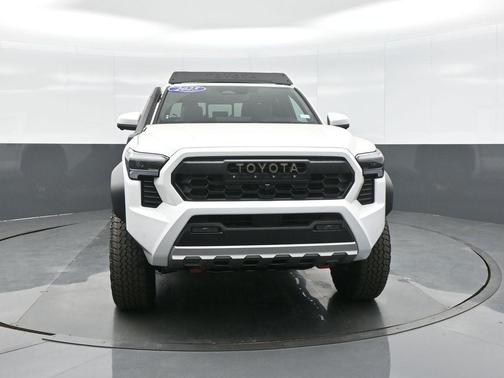 2025 Toyota Tacoma Hybrid Trailhunter