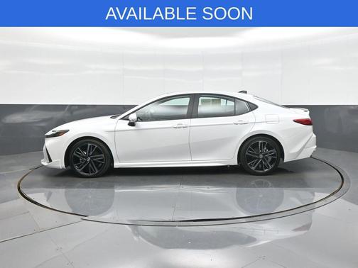 Pearl 2026 Toyota Camry XSE