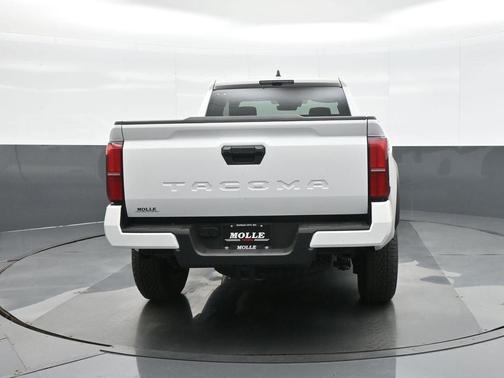2025 Toyota Tacoma TRD PreRunner 4WD