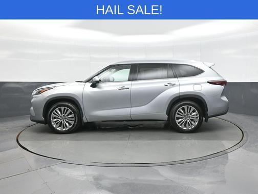 2025 Toyota Highlander Platinum