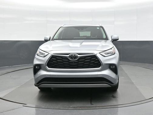 2025 Toyota Highlander Platinum