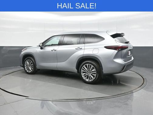 2025 Toyota Highlander Platinum