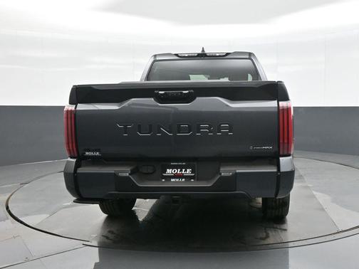 2026 Toyota Tundra Hybrid Platinum