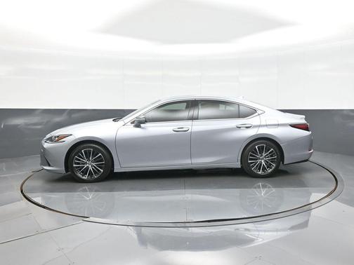Iridium 2025 Lexus ES 350 Base