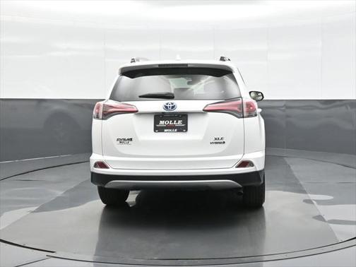 2017 Toyota RAV4 Hybrid XLE