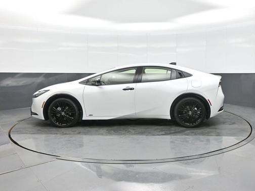 Wind Chill Pearl 2026 Toyota Prius L