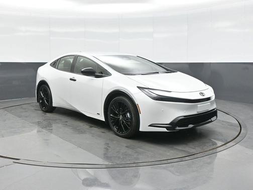 Wind Chill Pearl 2026 Toyota Prius L