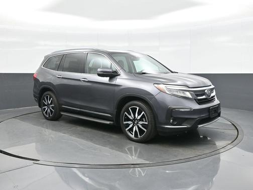2019 Honda Pilot Touring 8-Passenger