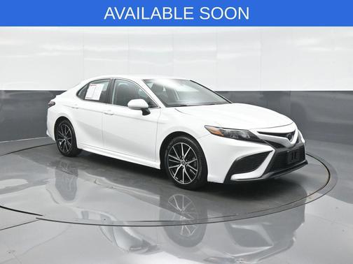 Ice 2024 Toyota Camry SE