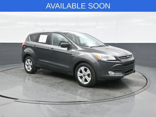Magnetic 2016 Ford Escape SE