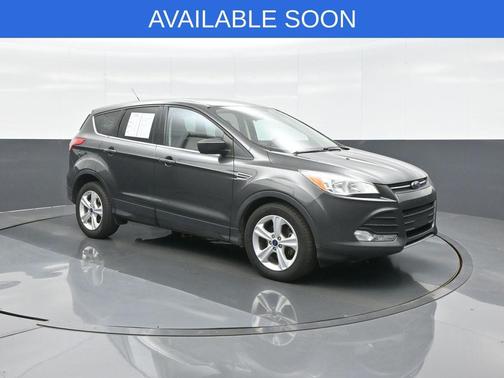 Magnetic 2016 Ford Escape SE