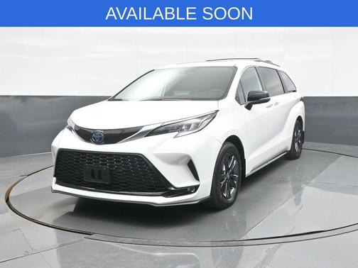 2024 Toyota Sienna XSE 7 Passenger