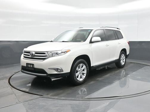 2013 Toyota Highlander SE