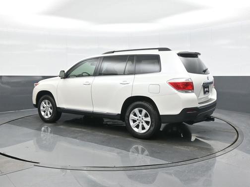 2013 Toyota Highlander SE