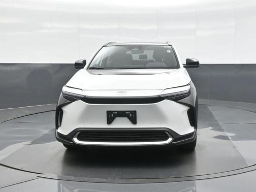 Wind Chill Pearl 2023 Toyota bZ4X Limited