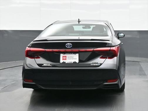 2021 Toyota Avalon Hybrid XSE