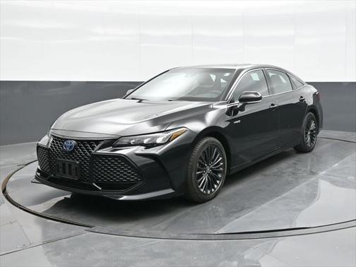 2021 Toyota Avalon Hybrid XSE