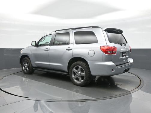 2017 Toyota Sequoia SR5