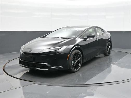 2025 Toyota Prius L