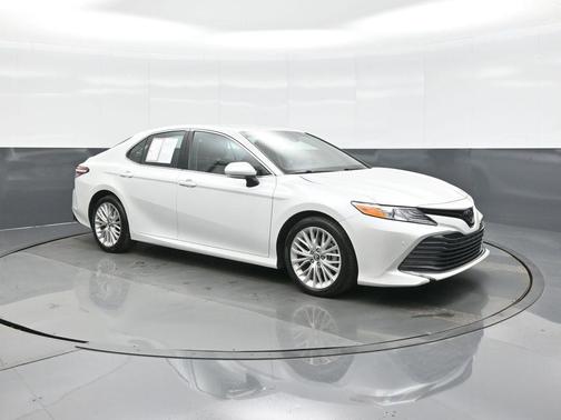 2018 Toyota Camry XLE