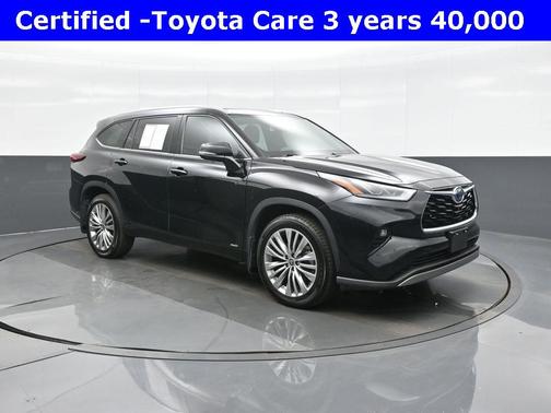 2022 Toyota Highlander Hybrid Platinum