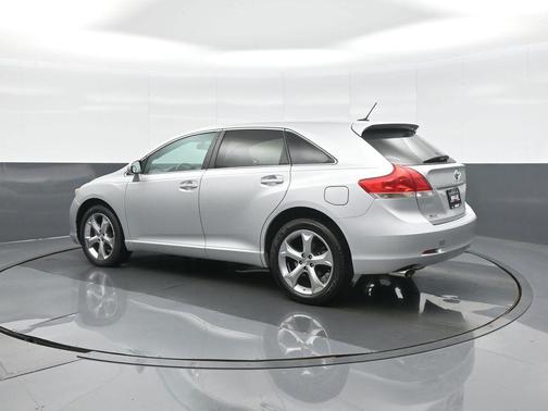 Classic Silver 2009 Toyota Venza Base