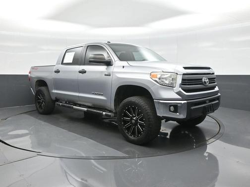Silver Sky Metallic 2014 Toyota Tundra SR5
