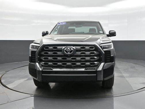2026 Toyota Tundra Hybrid Platinum