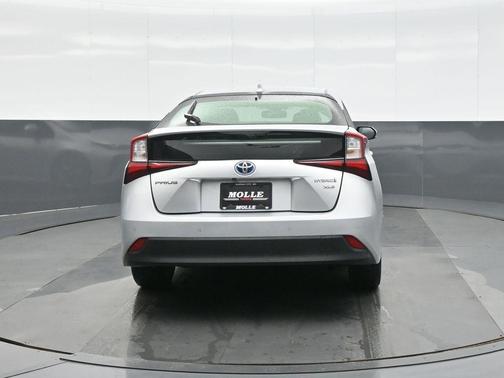 2020 Toyota Prius XLE