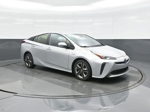 2020 Toyota Prius XLE