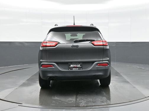 2017 Jeep Cherokee Sport