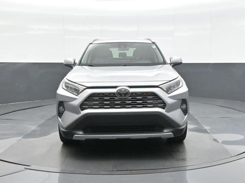Silver Sky Metallic 2019 Toyota RAV4 Limited
