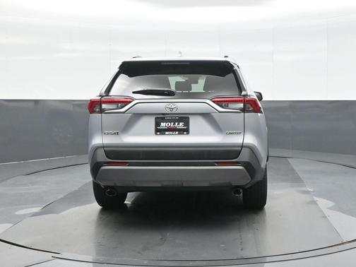 Silver Sky Metallic 2019 Toyota RAV4 Limited