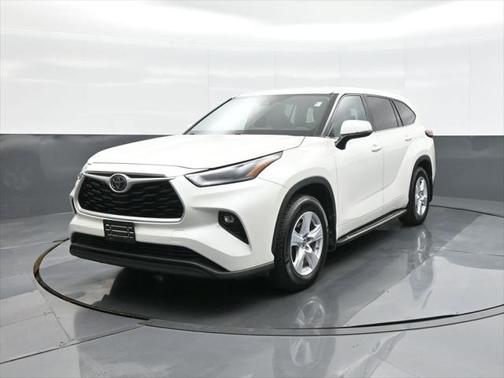 2021 Toyota Highlander LE