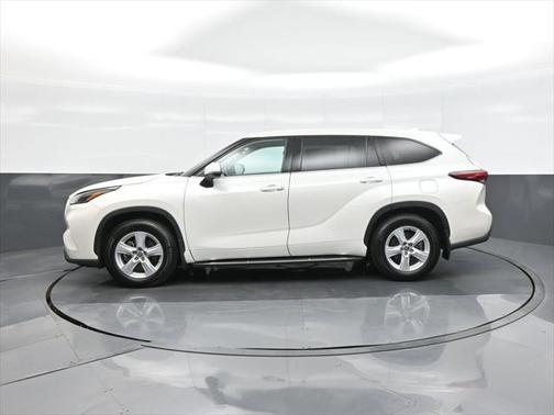 2021 Toyota Highlander LE