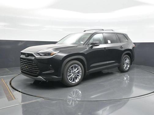 Midnight Black Metallic 2026 Toyota Grand Highlander Platinum